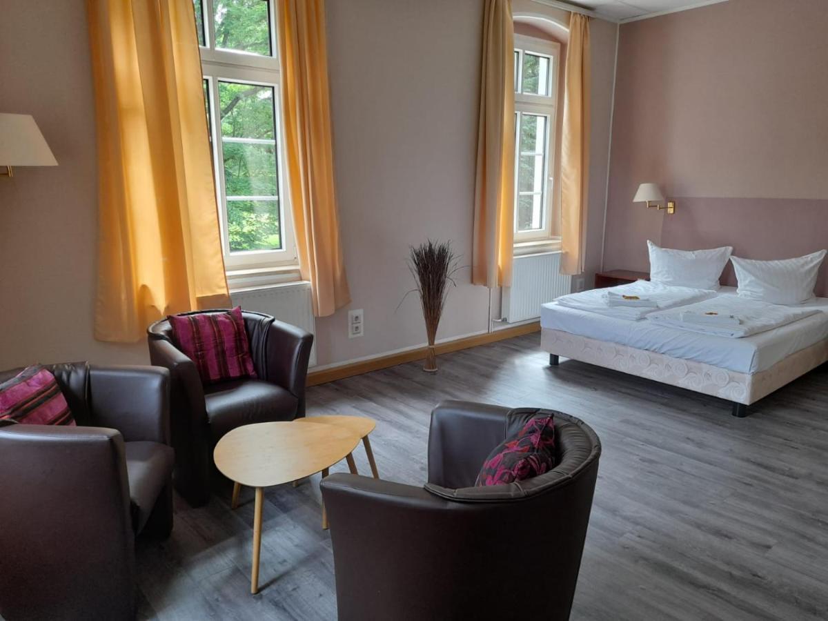 Hotel Am Kreischaer Park Ngoại thất bức ảnh