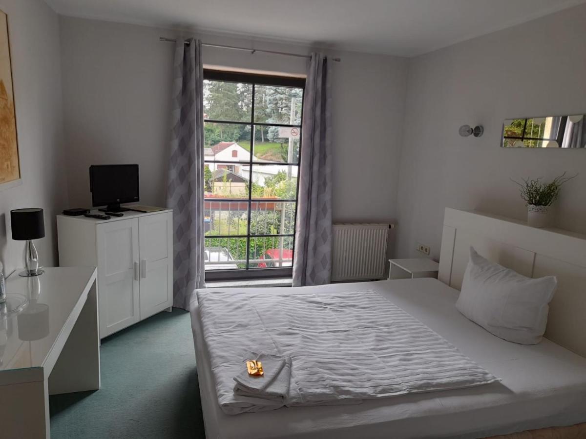 Hotel Am Kreischaer Park Ngoại thất bức ảnh